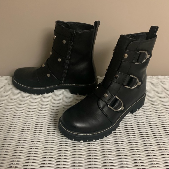 NWOT COMBAT BOOTS WITH BUCKLE DETAILING AND ZIP CLOSURE - Picture 1 of 4
